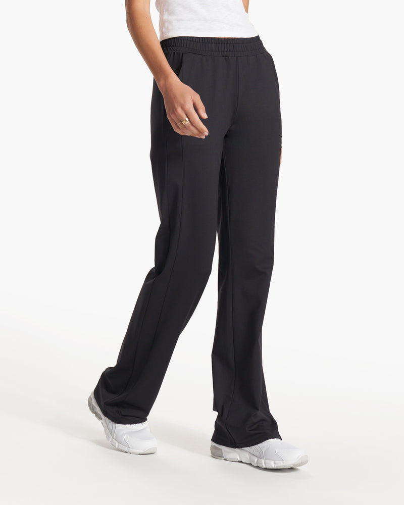 Anywhere Pockets Pleated Track Pants | Women's Sports Pants – Yvette